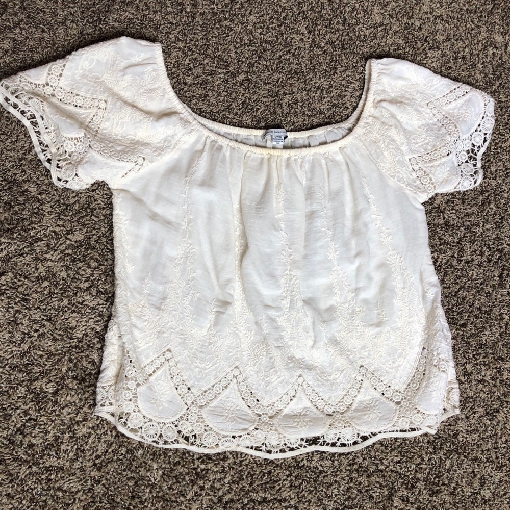 American Eagle cream short sleeve blouse